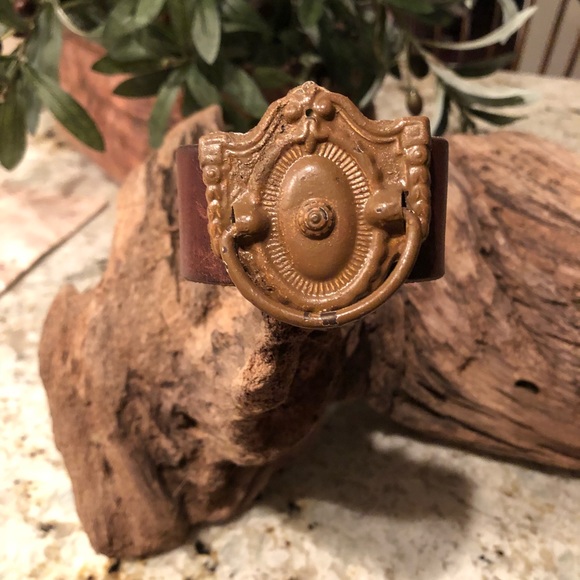 Coin cuff - Picture 7 of 8